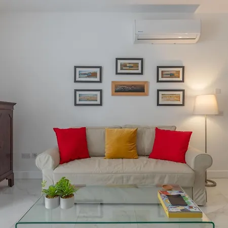 Historical Apartment Valletta