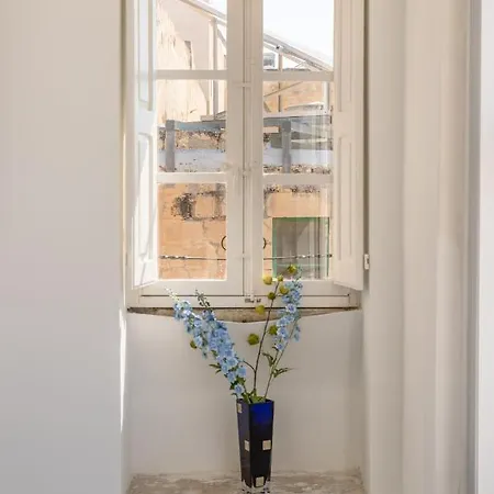 Historical * Valletta