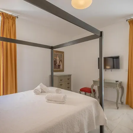 Apartament Historical *