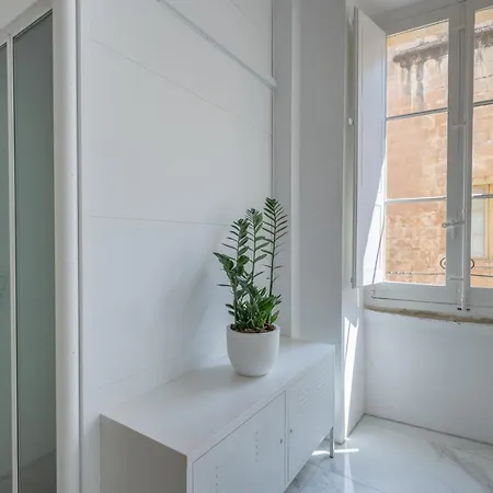 Historical * Valletta